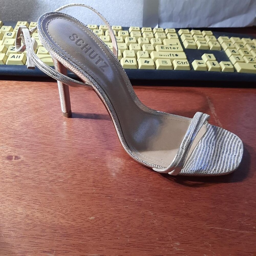 NEW ! Schultz Altina Embossed Leather Sandal Gold Size 7